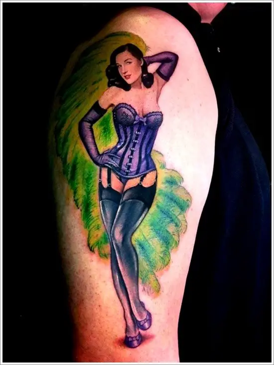 Lifelike Pin Up Girl Tattoo idea 