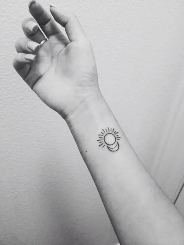 sun-and-moon-tattoo-15