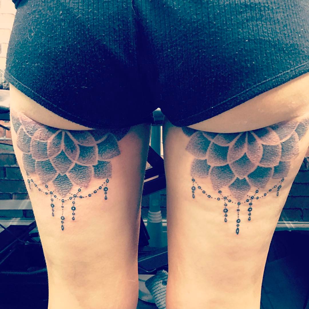 15 Cutest Back Of Thigh Tattoos For Women – Tattoosdesignidea