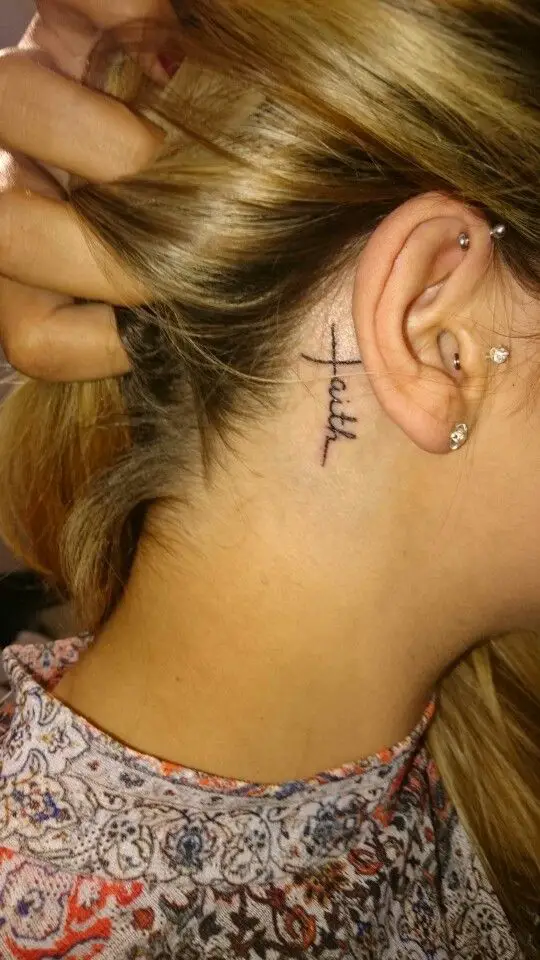 behind-the-ear-tattoo-11