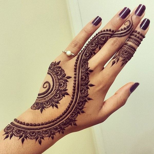 hand-tattoos-for-girls-11