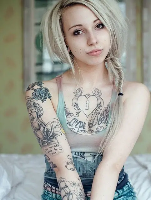 hot girls with tattoos