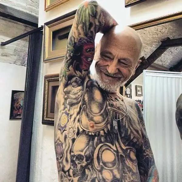 59 Astonishing Old People With Tattoos That Look Evergreen 