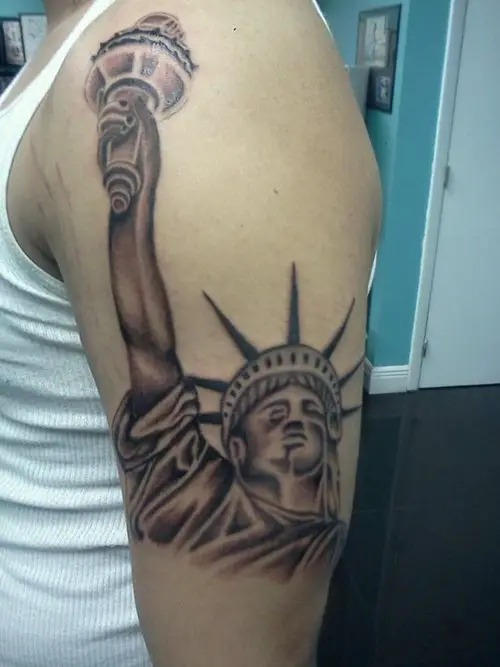 30 Ultimate Statue Of Liberty Tattoos Ideas