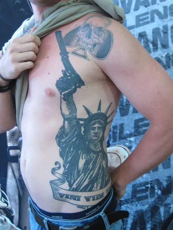 31 Statue of Liberty Tattoo Designs  A Tribute to the Iconic Lady of  Liberty  Psycho Tats