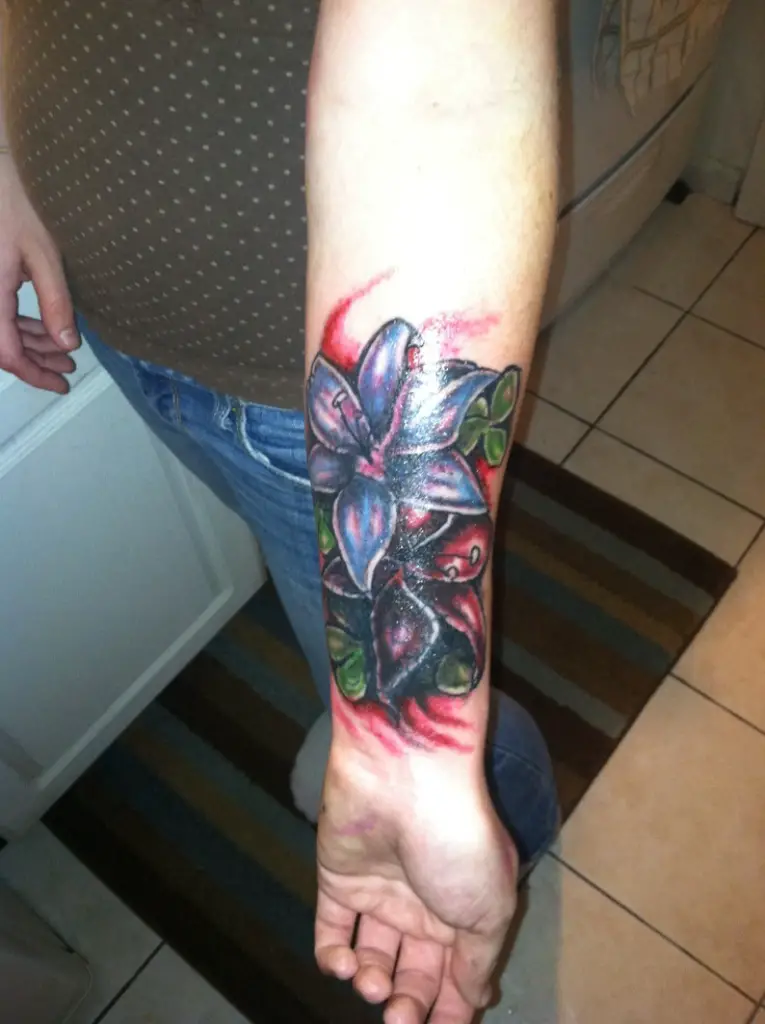 wrist-cover-up-tattoos-17