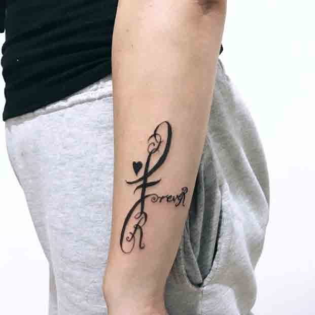 Outer-Forearm-Tattoos-For-Women-(2)
