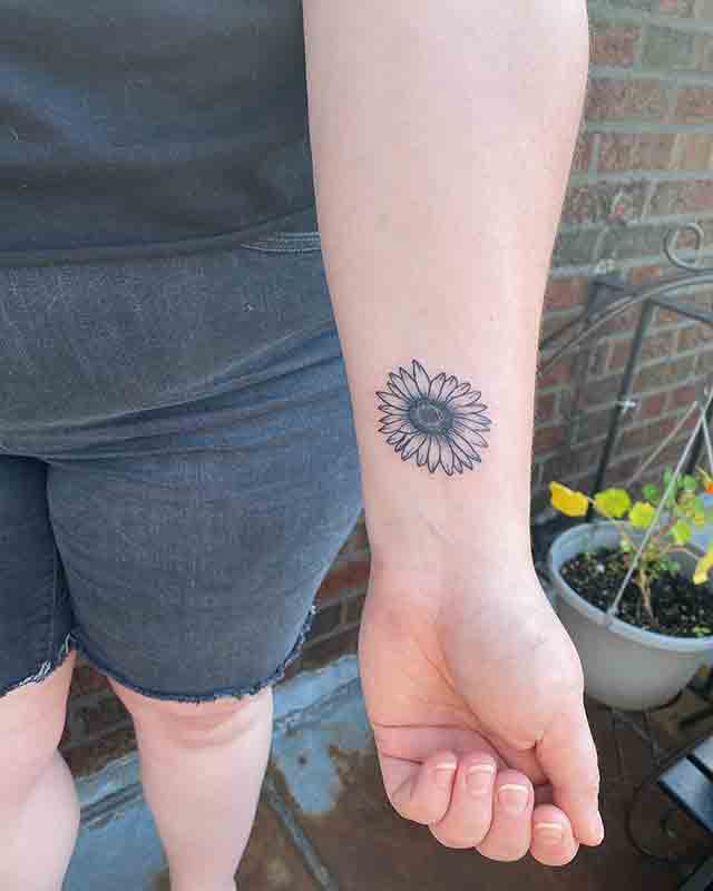 Sunflower-Forearm-Tattoos-For-Women-(3)