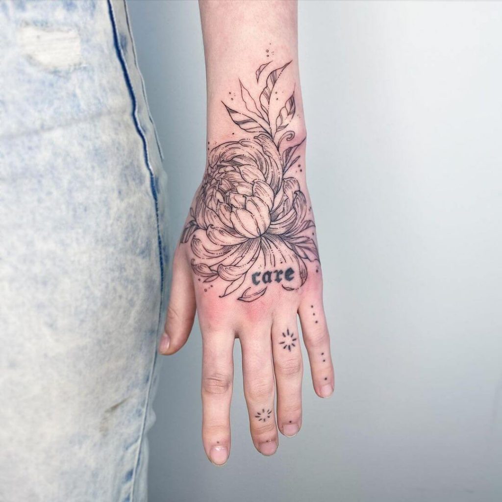 hand tattoos for girls