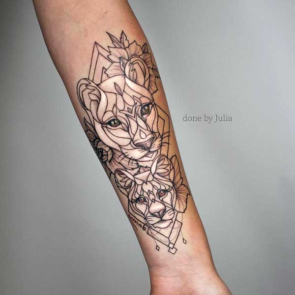 womens-forearm-tattoos-2-done