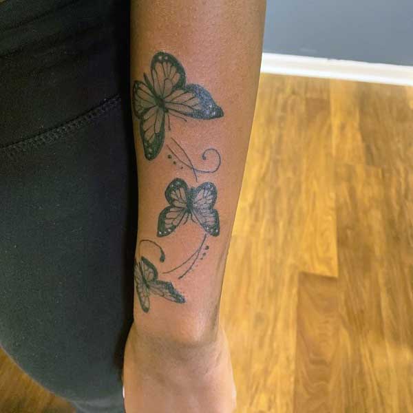 womens-forearm-tattoos-c-tris