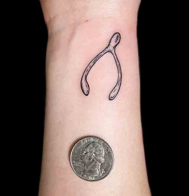 Small-Wrist-Tattoos-For-Men-(1)