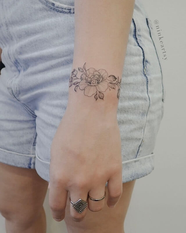 10 Dainty Wrist Tattoos If You Want A Subtle Minimalist Ink