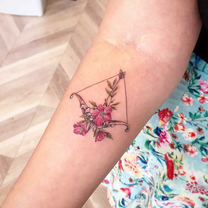 Hocus Pocus Tattoo  Bow  arrow ribs tattoo by Jesi jesitattoos  hocuspocustattoo hocuspocusink tattoo tattoos ink inked art  tattooartist tattooart tattooed tattoolife love artist tattooideas  instagood blackwork tattooist traditional 