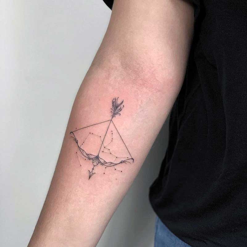 Top 96+ about bow and arrow tattoo meaning super cool .vn