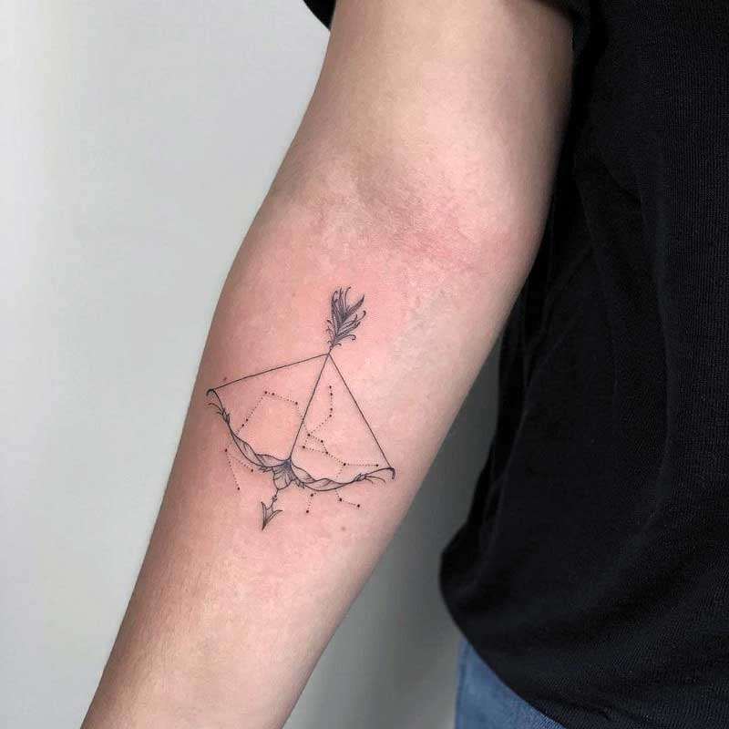 12 Awesome Bow And Arrow Tattoo That Says About You