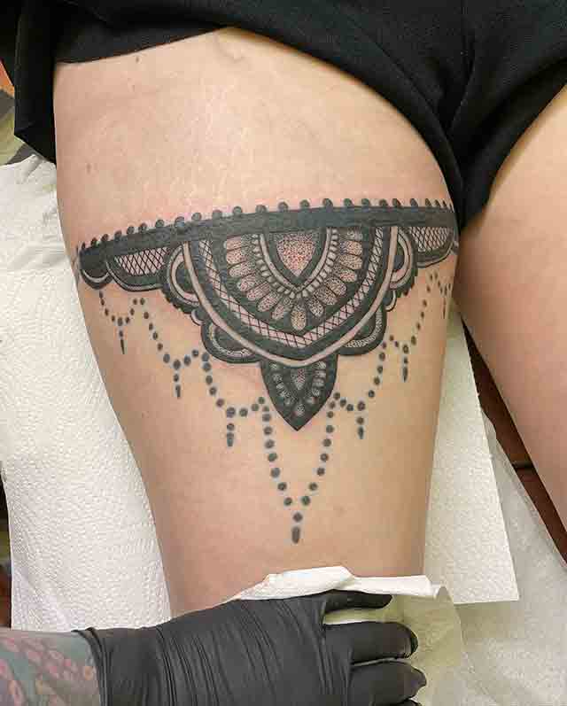 Back-Of-Thigh-Tattoos-(3)