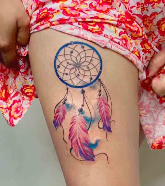 Feather-Thigh-Tattoos-(1)