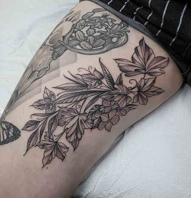 51 Sexy Thigh Tattoos For Women  Cute Designs and Ideas 2023 Guide