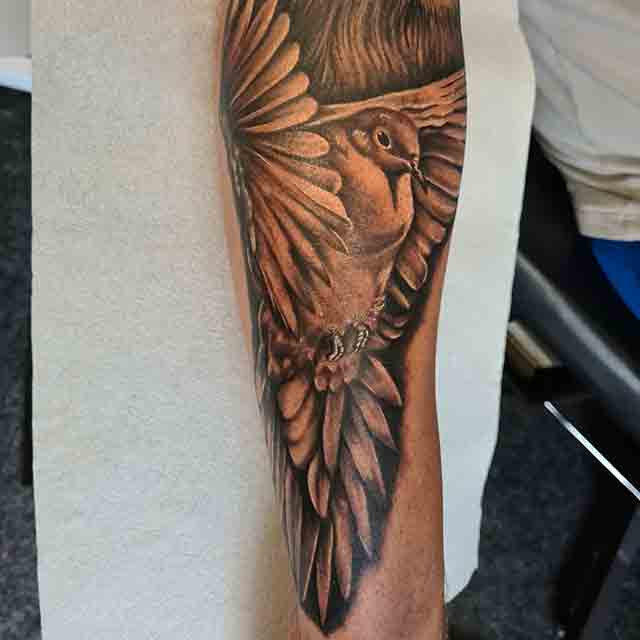 Dove-Sleeve-Tattoos-For-Men-(3)