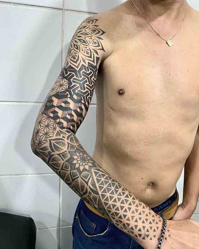 Geometric-Tattoos-For-Men-Sleeve-(3)