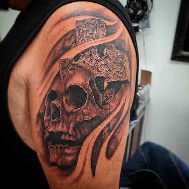 Black-And-Grey-Half-Sleeve-Tattoos-For-Men-(2)