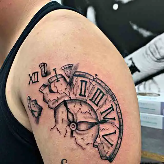 Half-Sleeve-Clock-Tattoos-For-Men-(1)