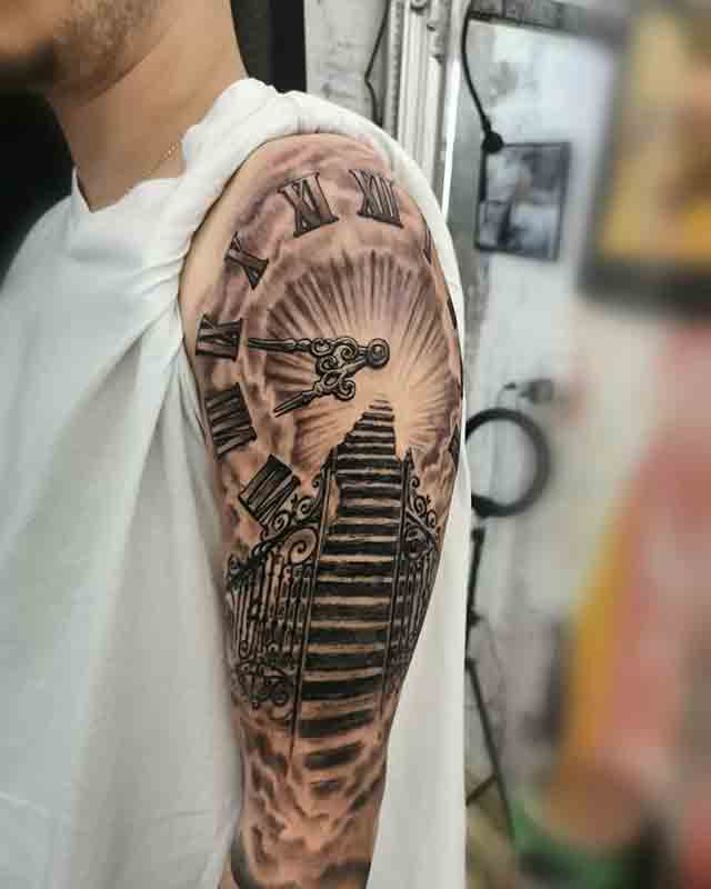 Half-Sleeve-Clock-Tattoos-For-Men-(3)