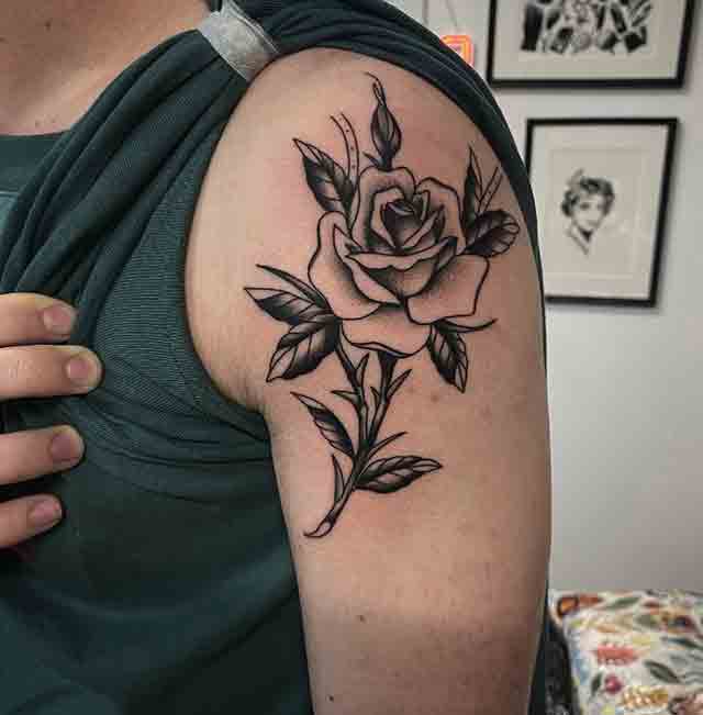Half-Sleeve-Rose-Tattoos-For-Men--(2)