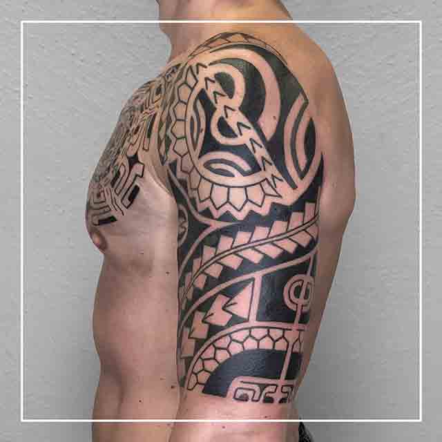 Half-Sleeve-Tribal-Tattoos-For-Men-(1)