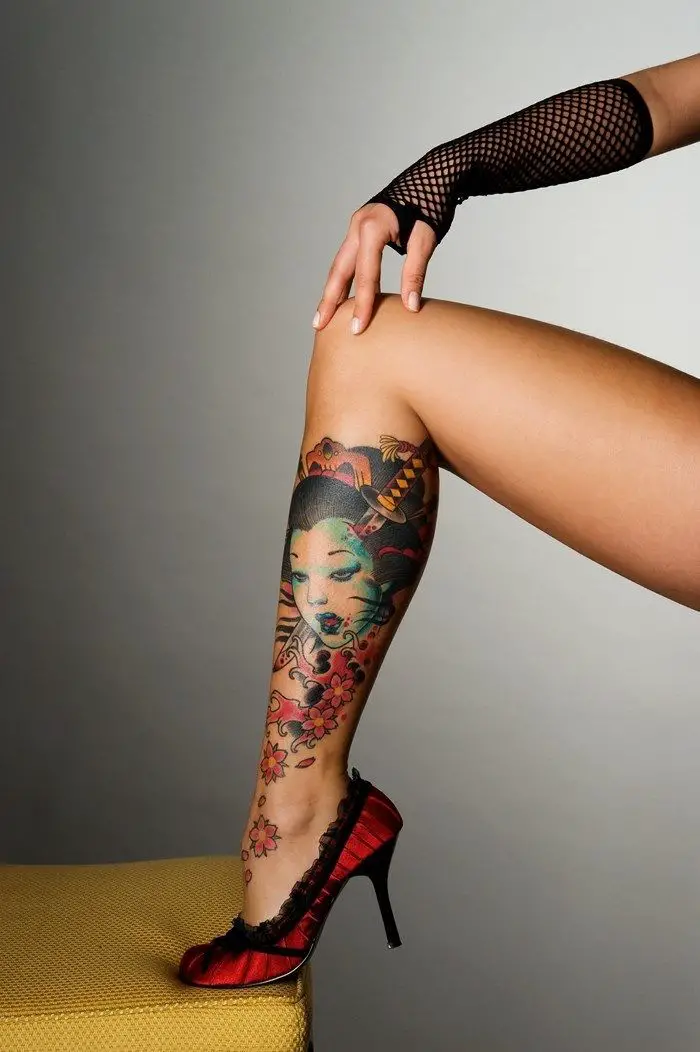 37 Leg and Thigh Tattoos for Women