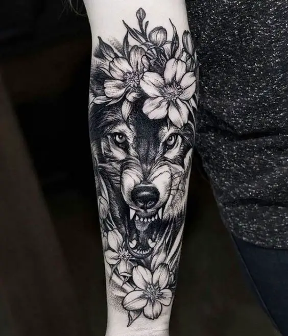 WOLF TATTOO WITH FLOWERS  islamiyyatcom