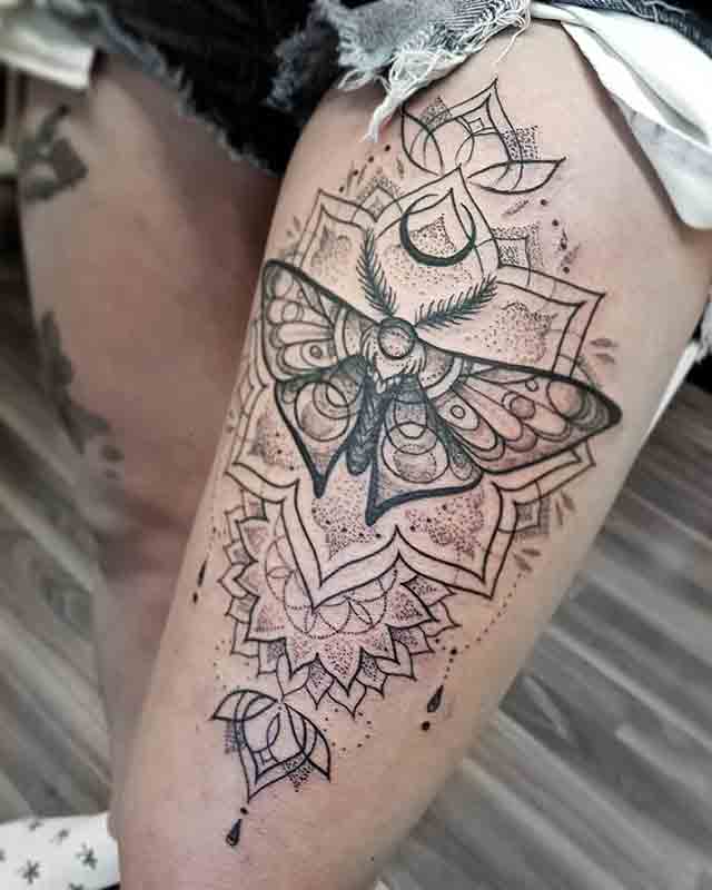 geometric-moth-tattoo 