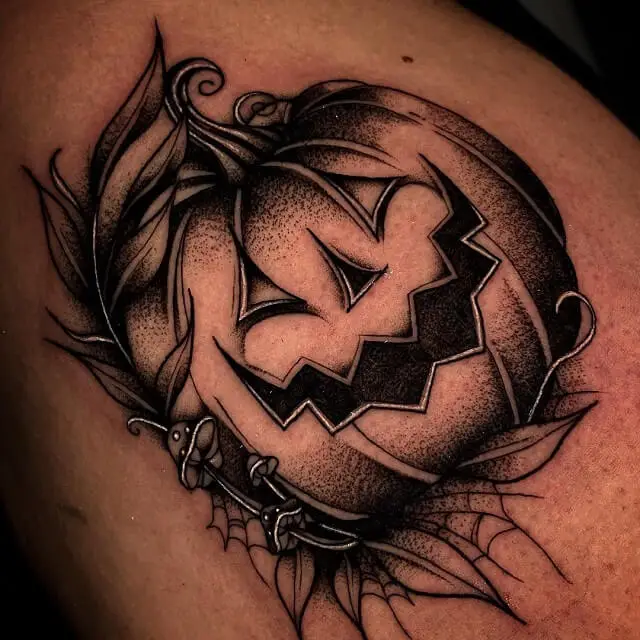 Tattoo uploaded by Nayferox11  Calabaza halloween tattoo  tattooblackwork tatuaje calabazatattoo tatuarte blackwork  pumpkintattoo tatu  Tattoodo