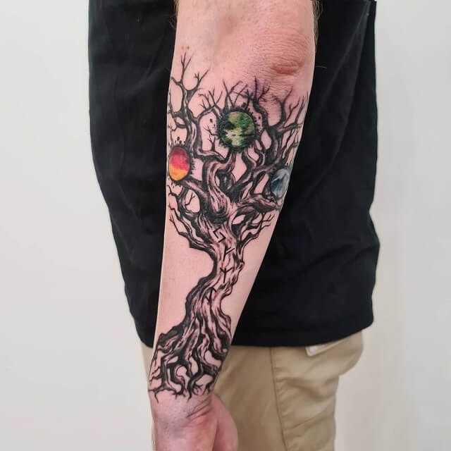  life tattoo of norse tree