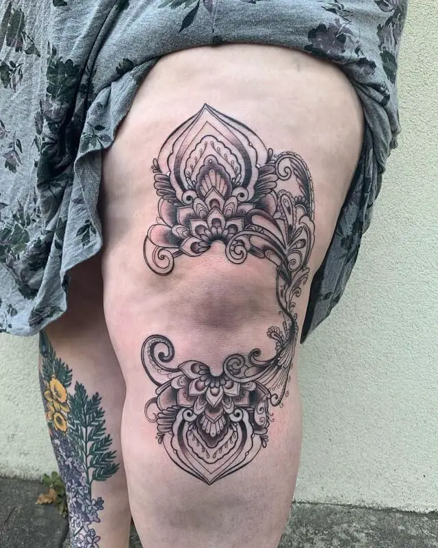 neck hand tattoo