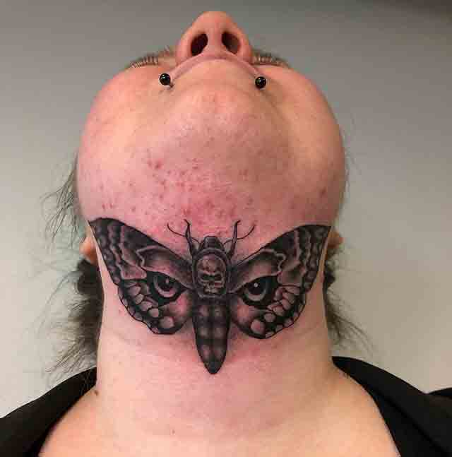 skull-moth-tattoo 