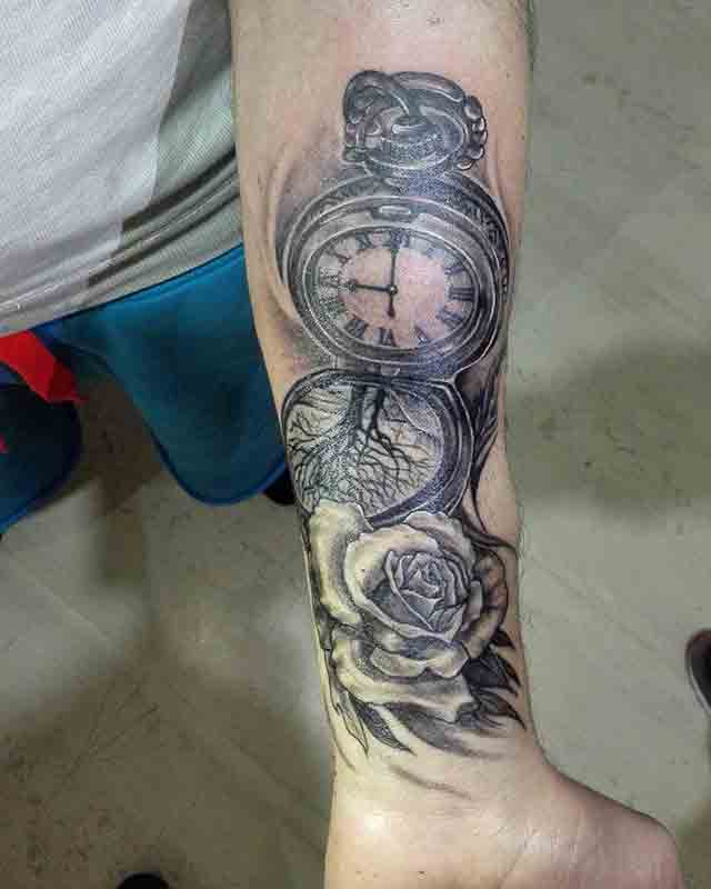 hand-clock-tattoo-(2)