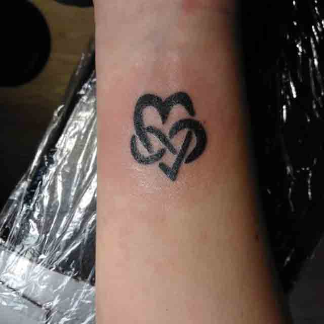 small-heart-tattoos-(1)