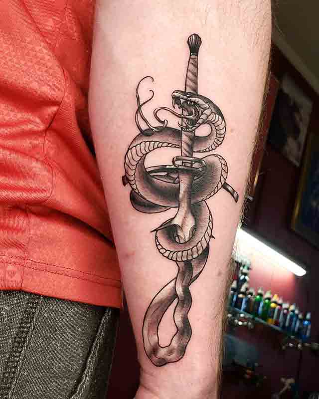 sword-snake-tattoo-(4)