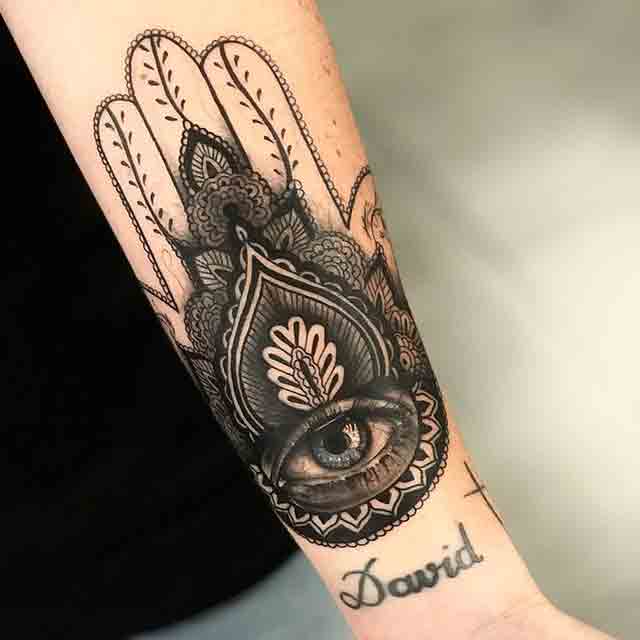 hamsa-hand-tattoo-(2)