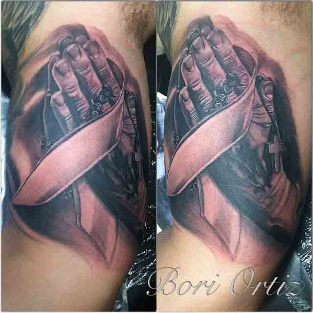 praying-hands-with-rosary-tattoo-(1)