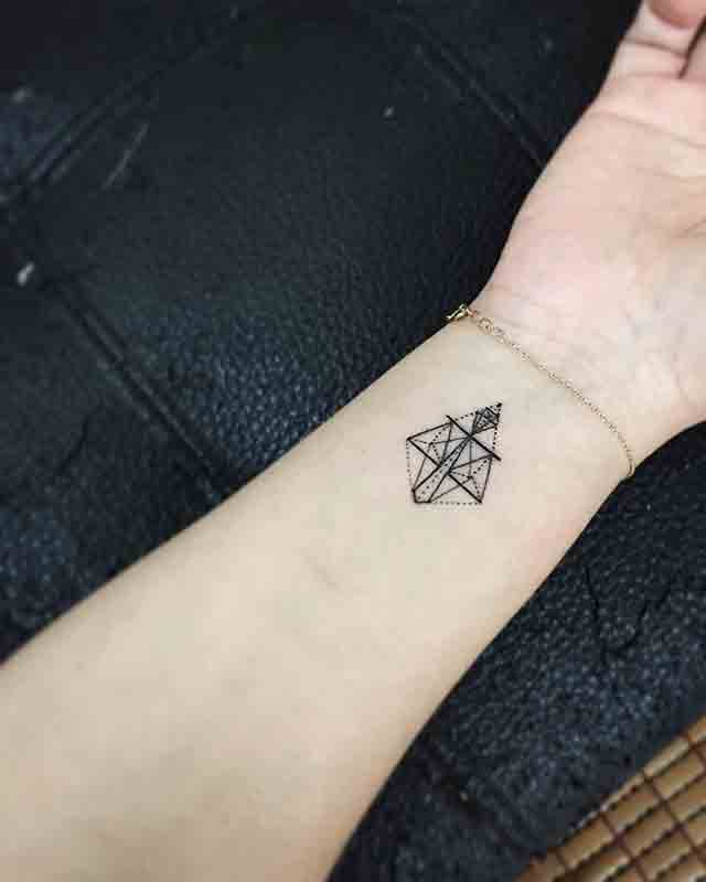 libra-symbol-tattoo-(3)