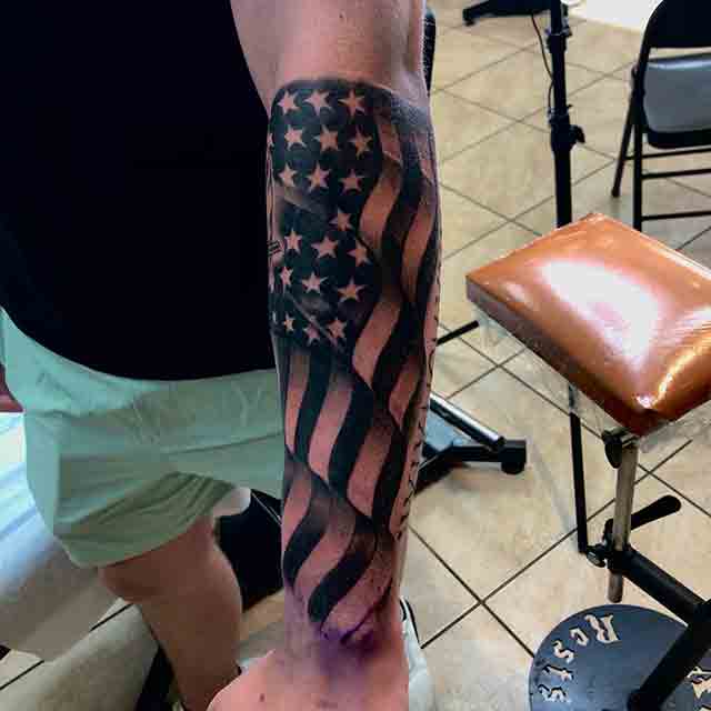 American-Flag-Forearm-Tattoos-For-Men-(2)