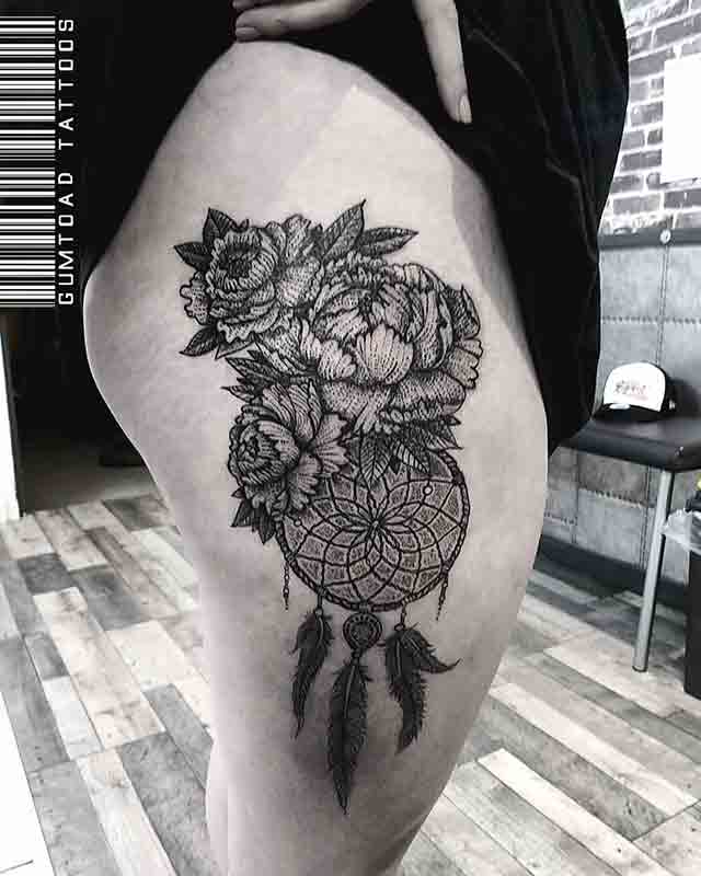 Dream-Catcher-Thigh-Tattoo-(3)