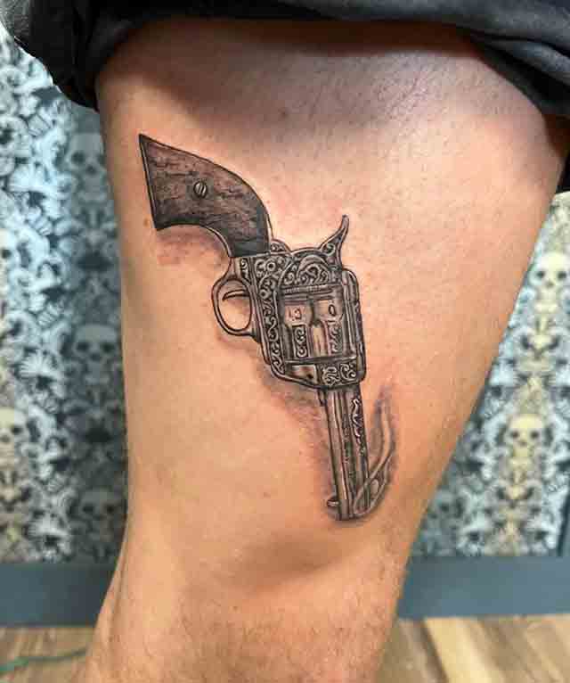 Gun-Thigh-Tattoo--(3)