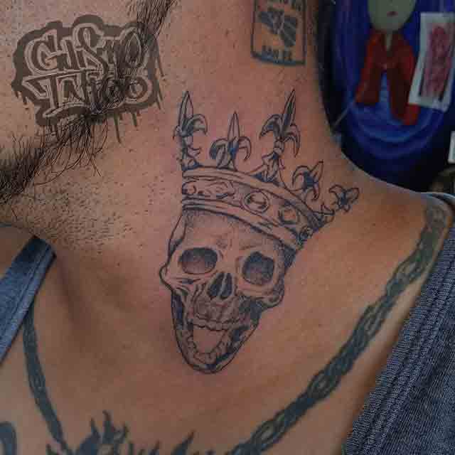 King-Neck-Tattoos-(1)
