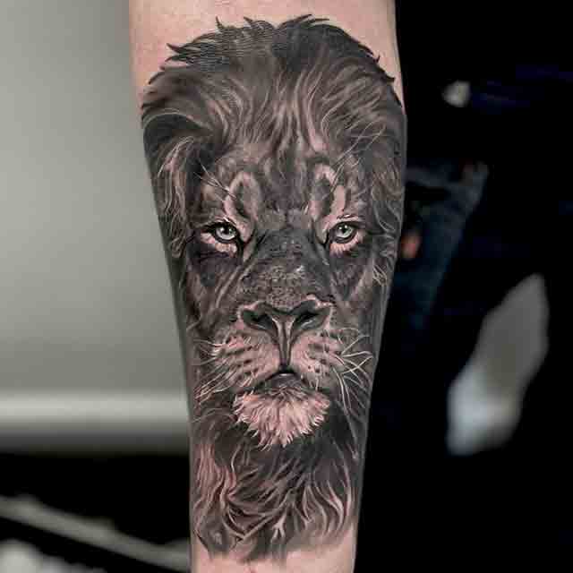 Lion-Forearm-Tattoos-For-Men-(2)