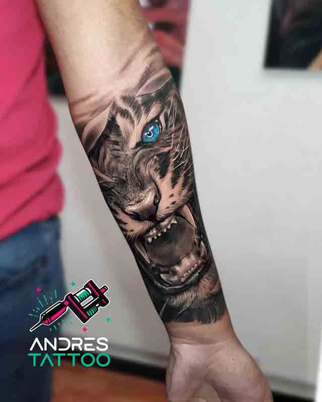 Tiger-Forearm-Tattoos-For-Men-(3)