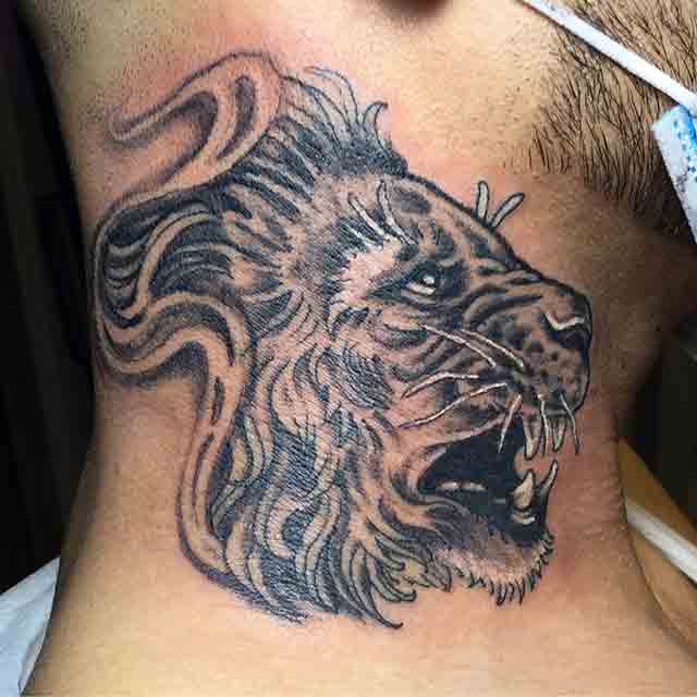 lion-Neck-Tattoos-(3)